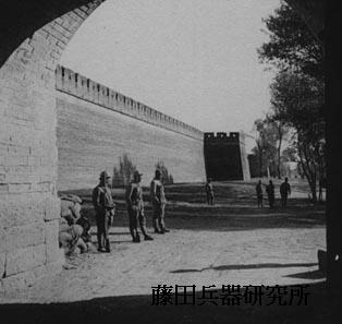 mo07.jpg (21669 バイト)