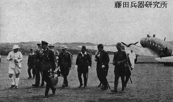 shisatu01.jpg (38947 バイト)