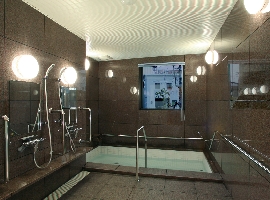 天然温泉浴室