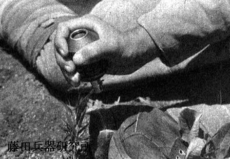 97-04.jpg (40327 バイト)